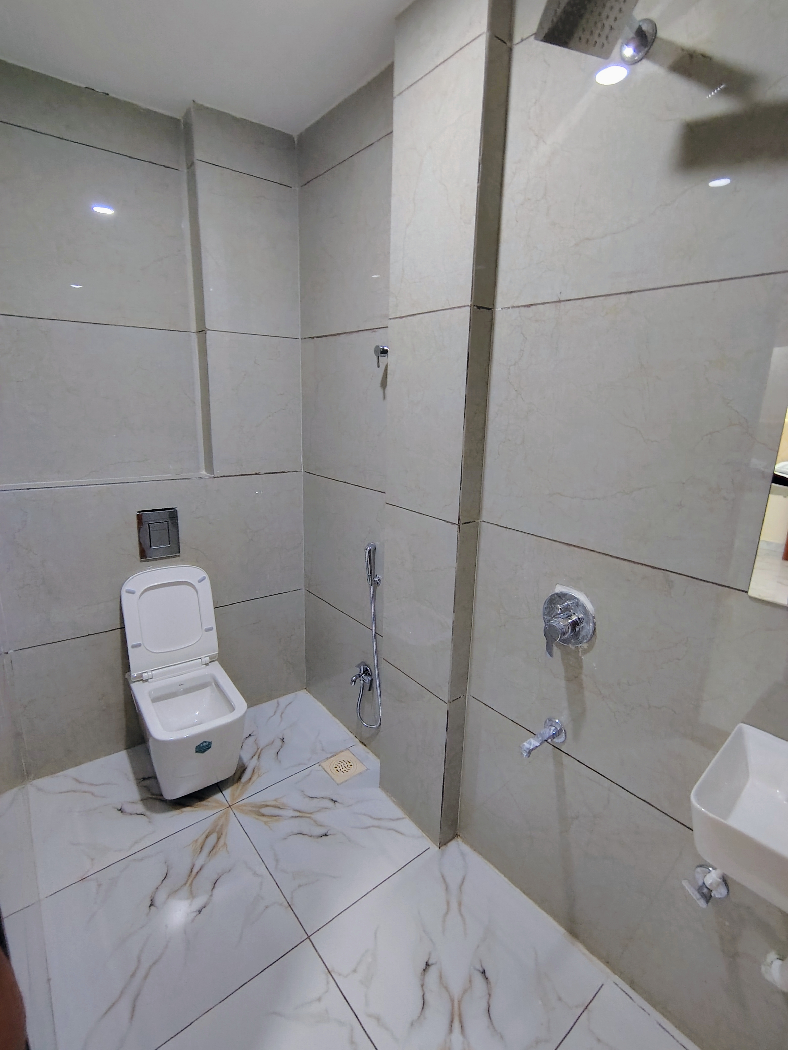 Hotel Apple Prime Bathroom