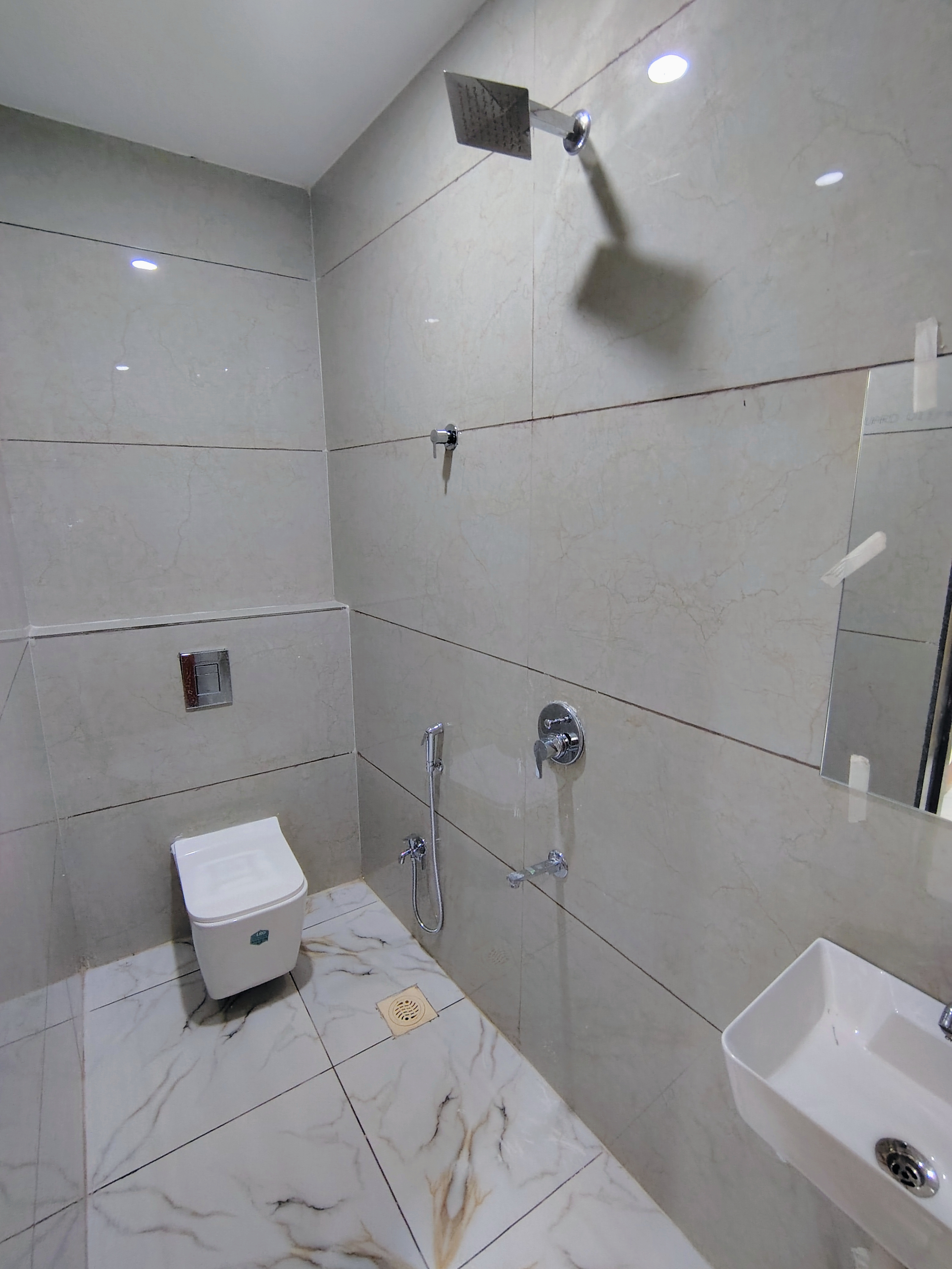 Hotel Apple Prime Bathroom